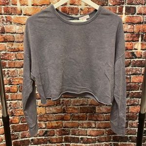 Colsie women’s cropped shirt sweatshirt small loose fit grey soft